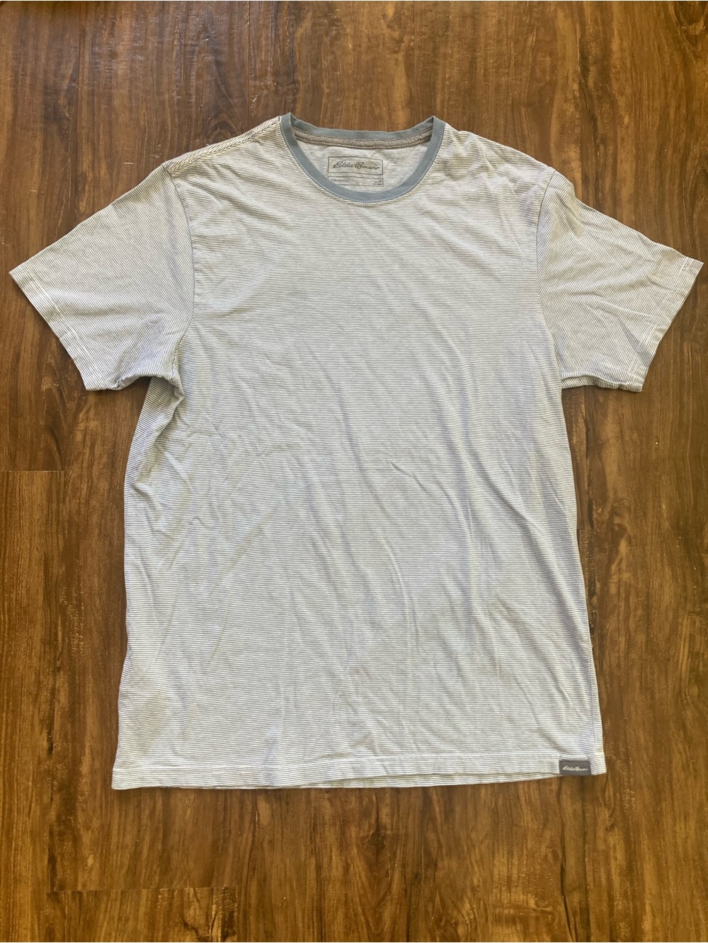 Eddie Bauer Light Blue Striped Crew Neck Tee with Contrast Trim Size Medium